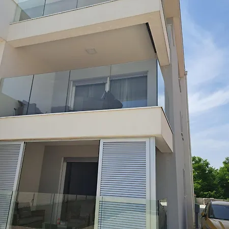 B & R Summer Breeze *