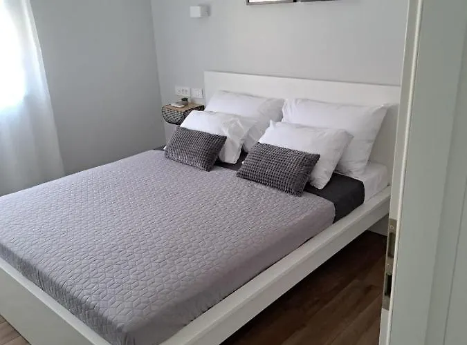 B & R Summer Breeze * נין