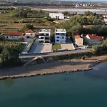 Apartment B & R Summer Breeze