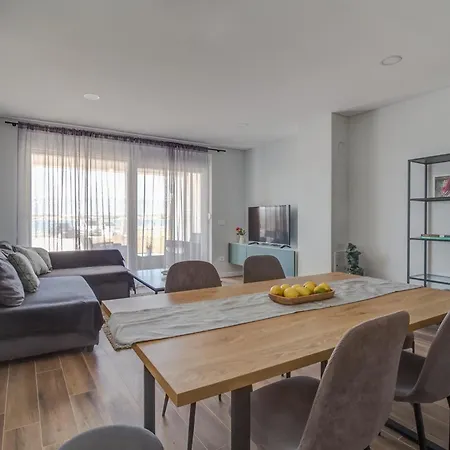 Apartman B & R Summer Breeze Nin