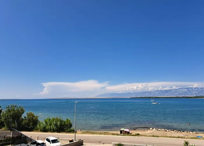 B & R Summer Breeze Apartman